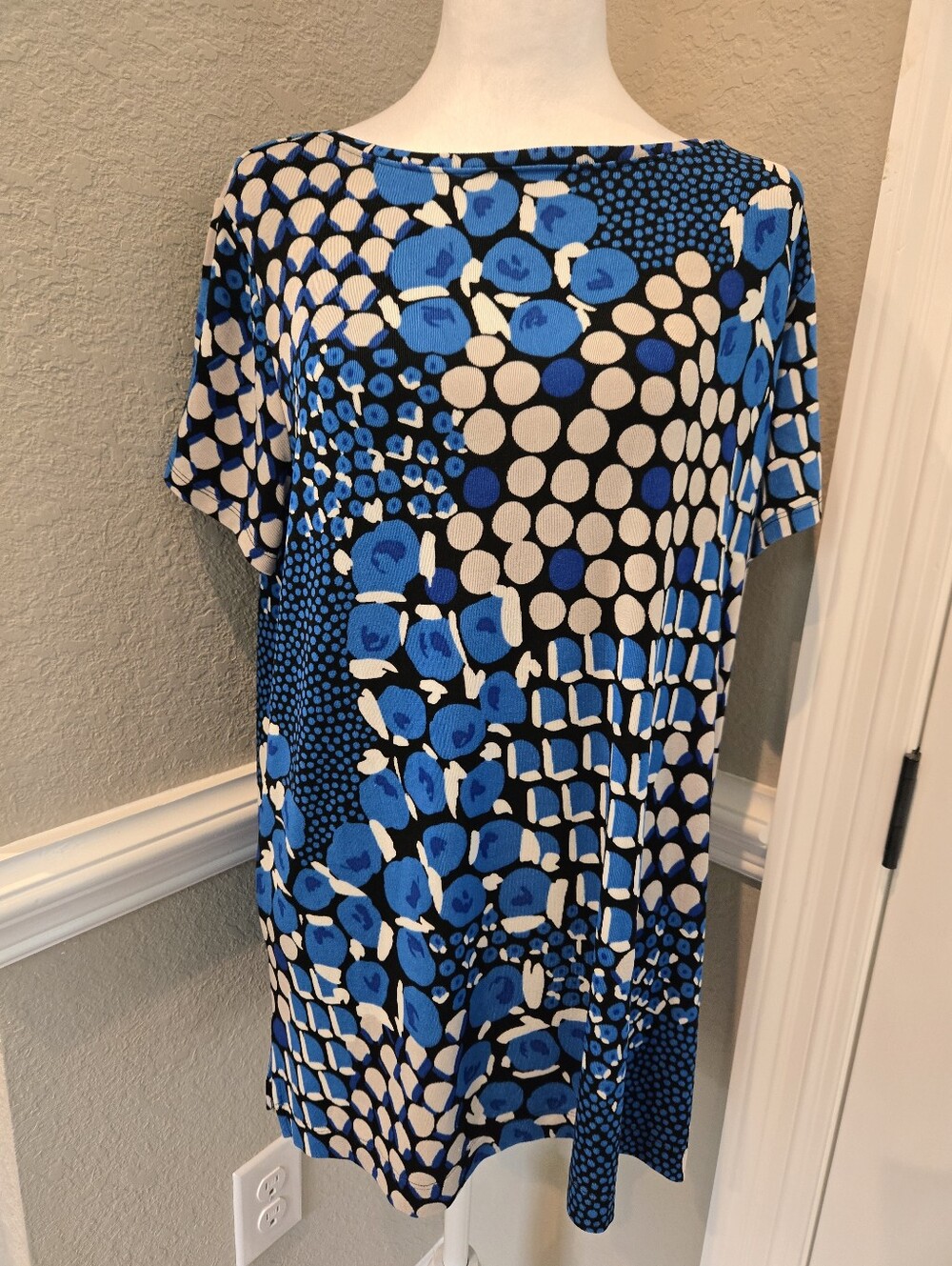 Chico's Travelers Mixed Dots Tunic